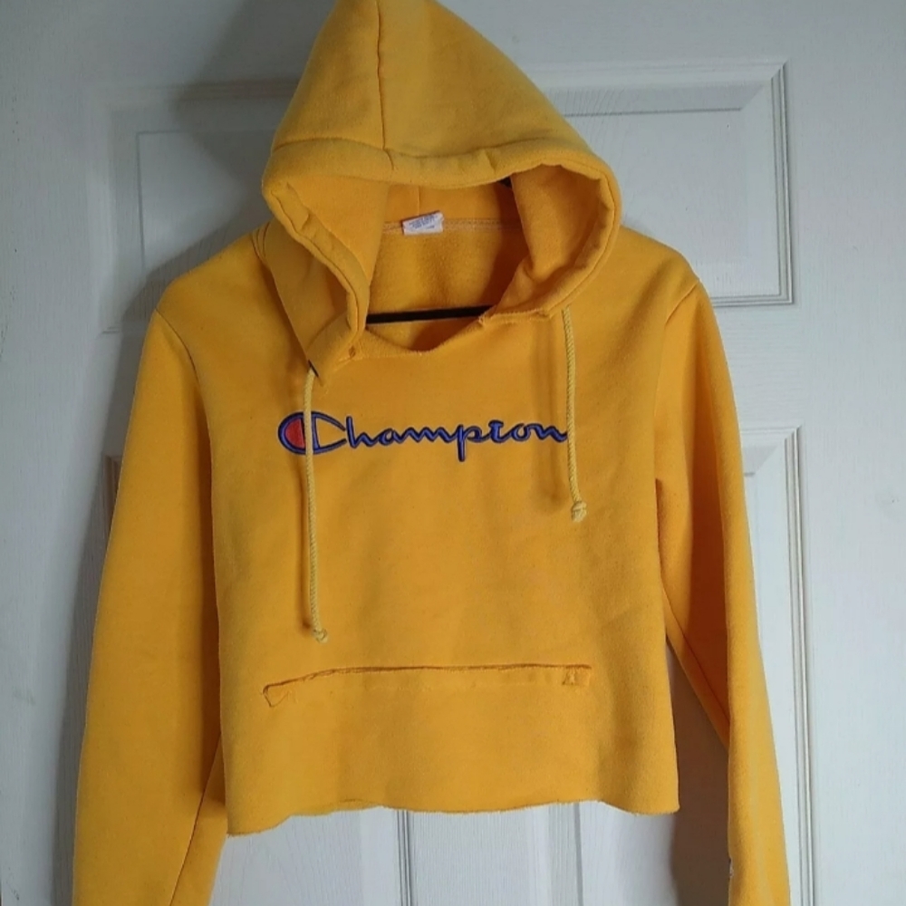 Cropped Champion Hoodie size Small yellow
